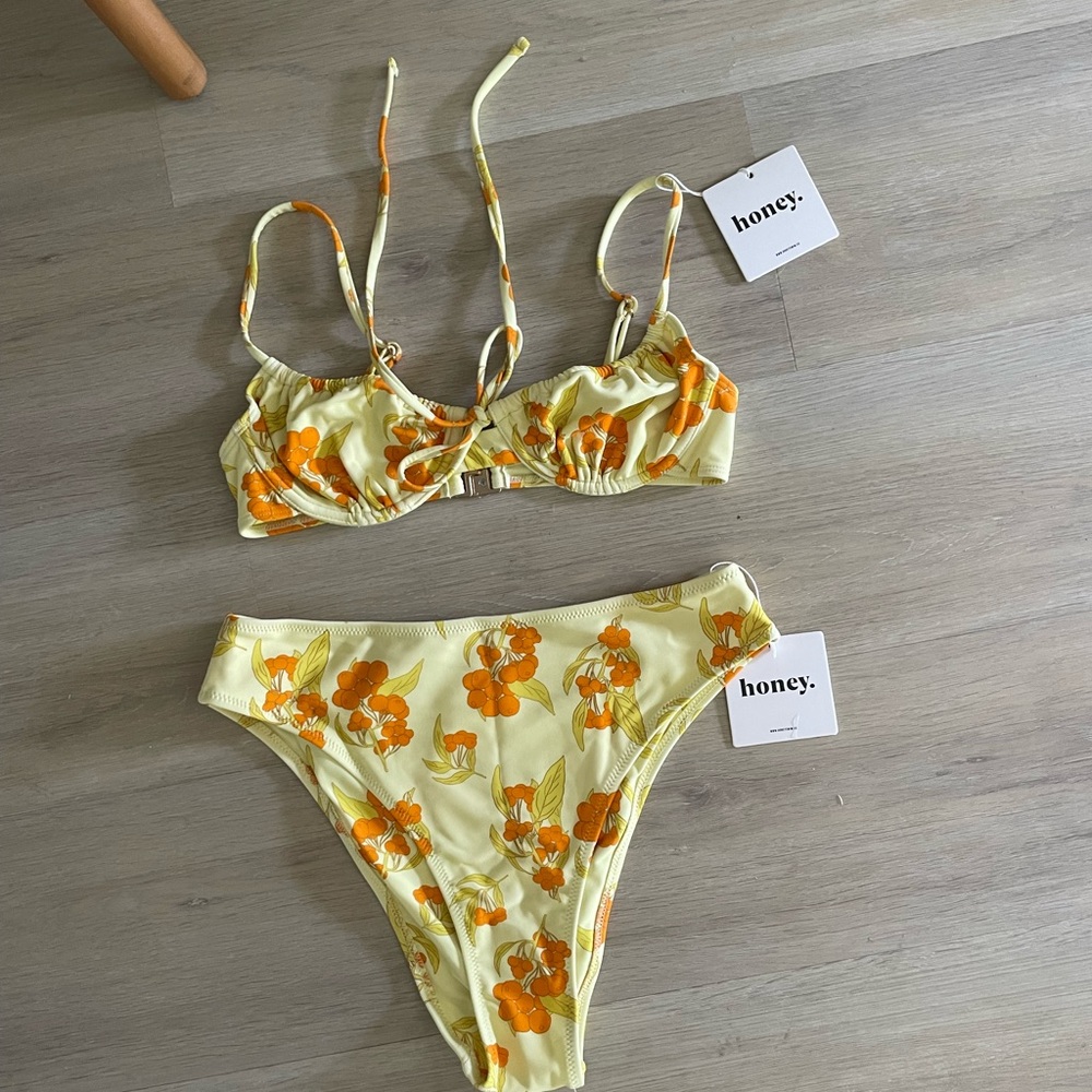 NWT Honey Swim Sunny Bikini Set
